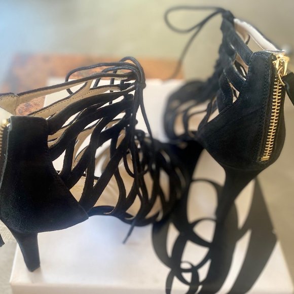 9 West Sexy Black High Heeled Shoes in 9 M - Picture 2 of 4